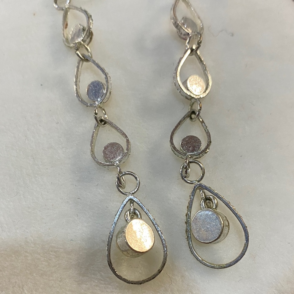 Elegant Drop Dangle Rhinestone Pierced Earrings - Picture 5 of 7
